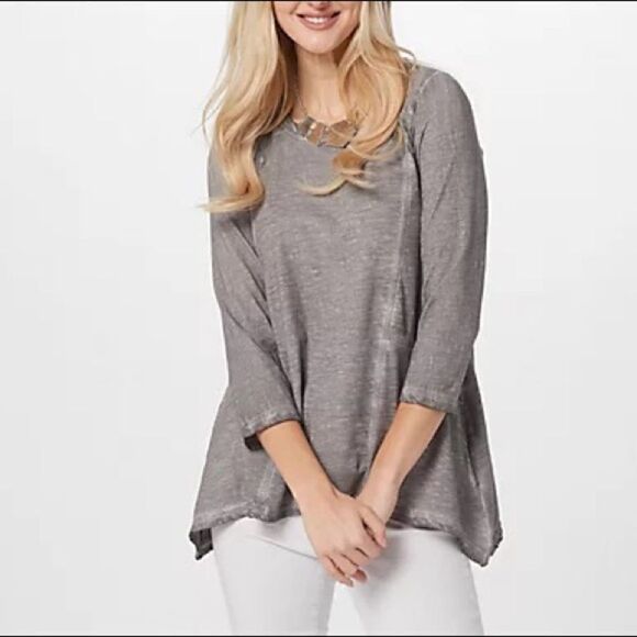 LOGO by Lori Goldstein 3/4 Sleeve Distressed Cotton Slub Top - Picture 1 of 6